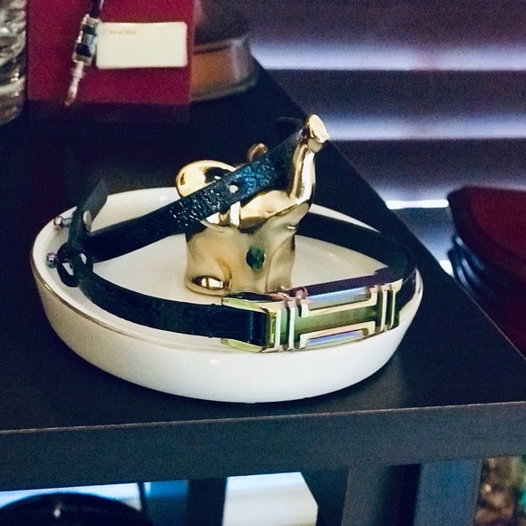 New Tory Burch Fitbit Leather Bracelet - Picture 2 of 5